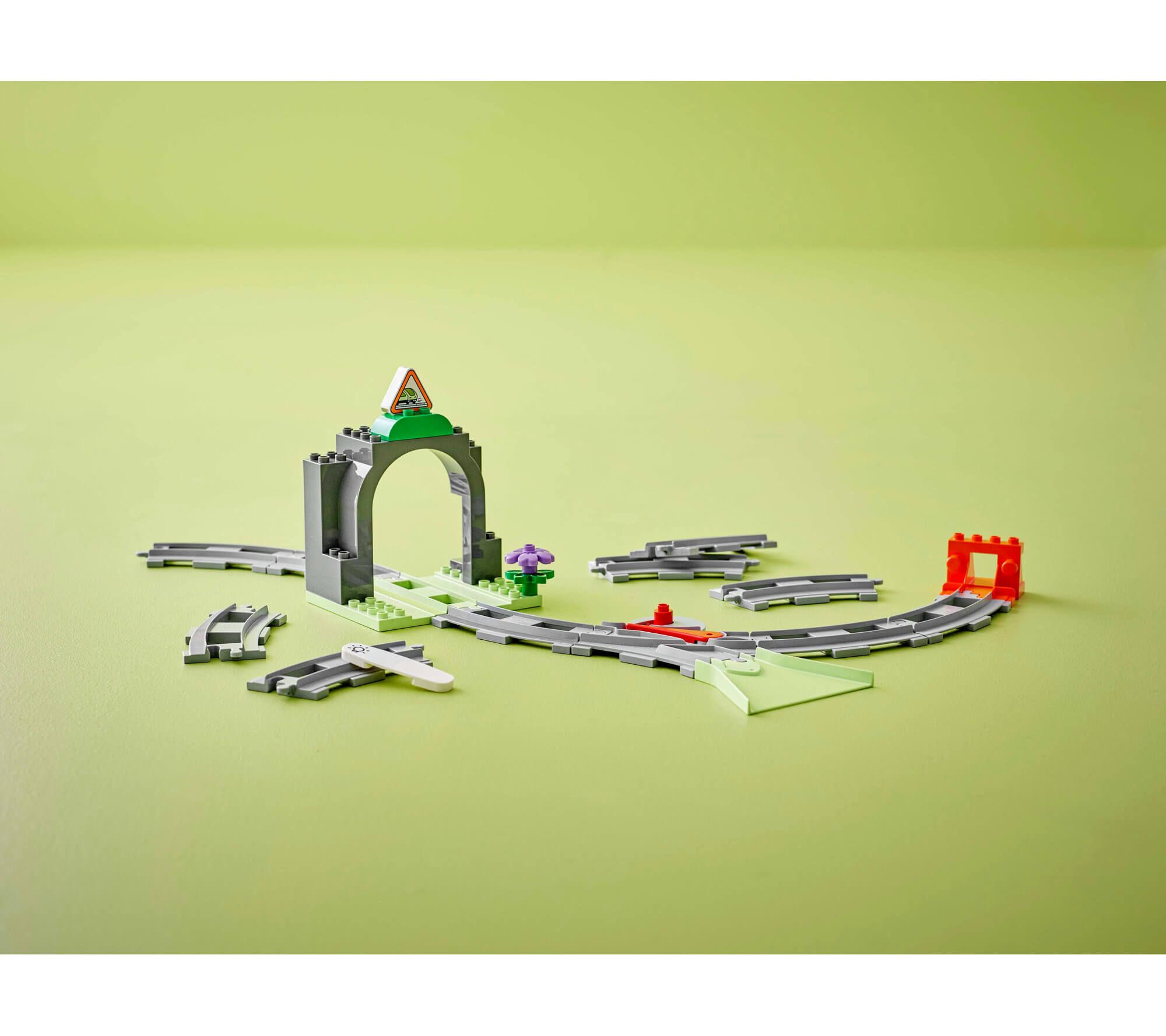 LEGO DUPLO Town Train Tunnel and Tracks Expansion Set 10425 - Image 4