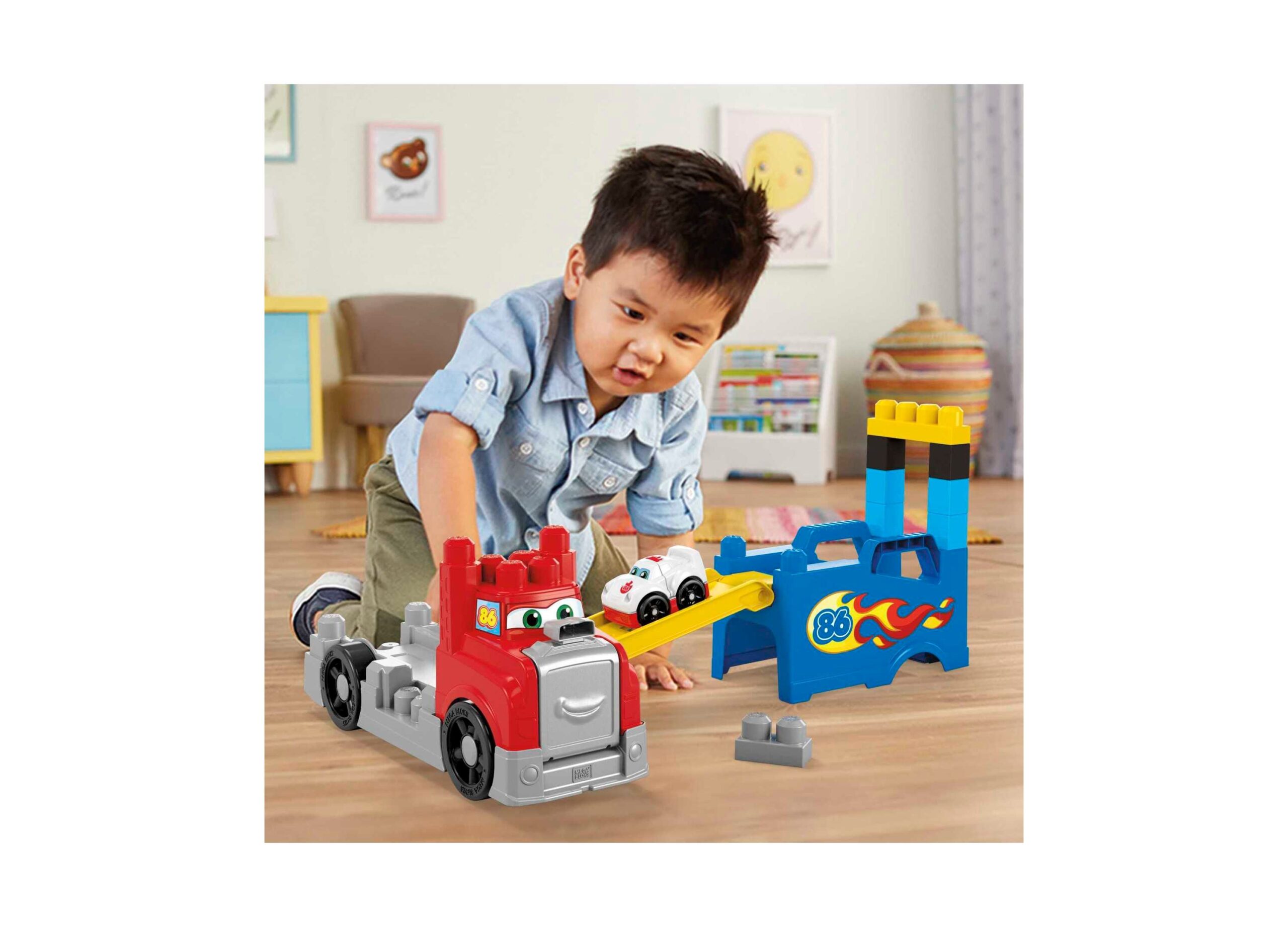 Mega Bloks Build & Race Rig with Sound Effects and Storage - Image 12