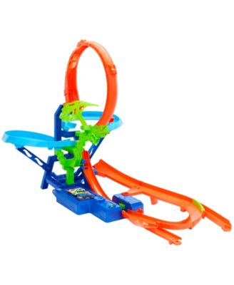Hot Wheels Stunt Tracks Mid-Air Crash Playset with Die-Cast Car - Image 2