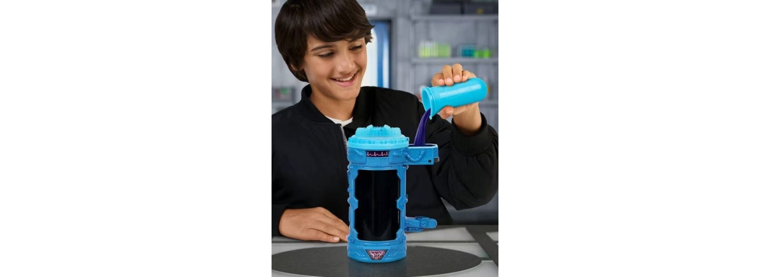 Mr Beast Hyper Fusion 10.2-inch Action Figure ?C Lightning Panther - Image 3