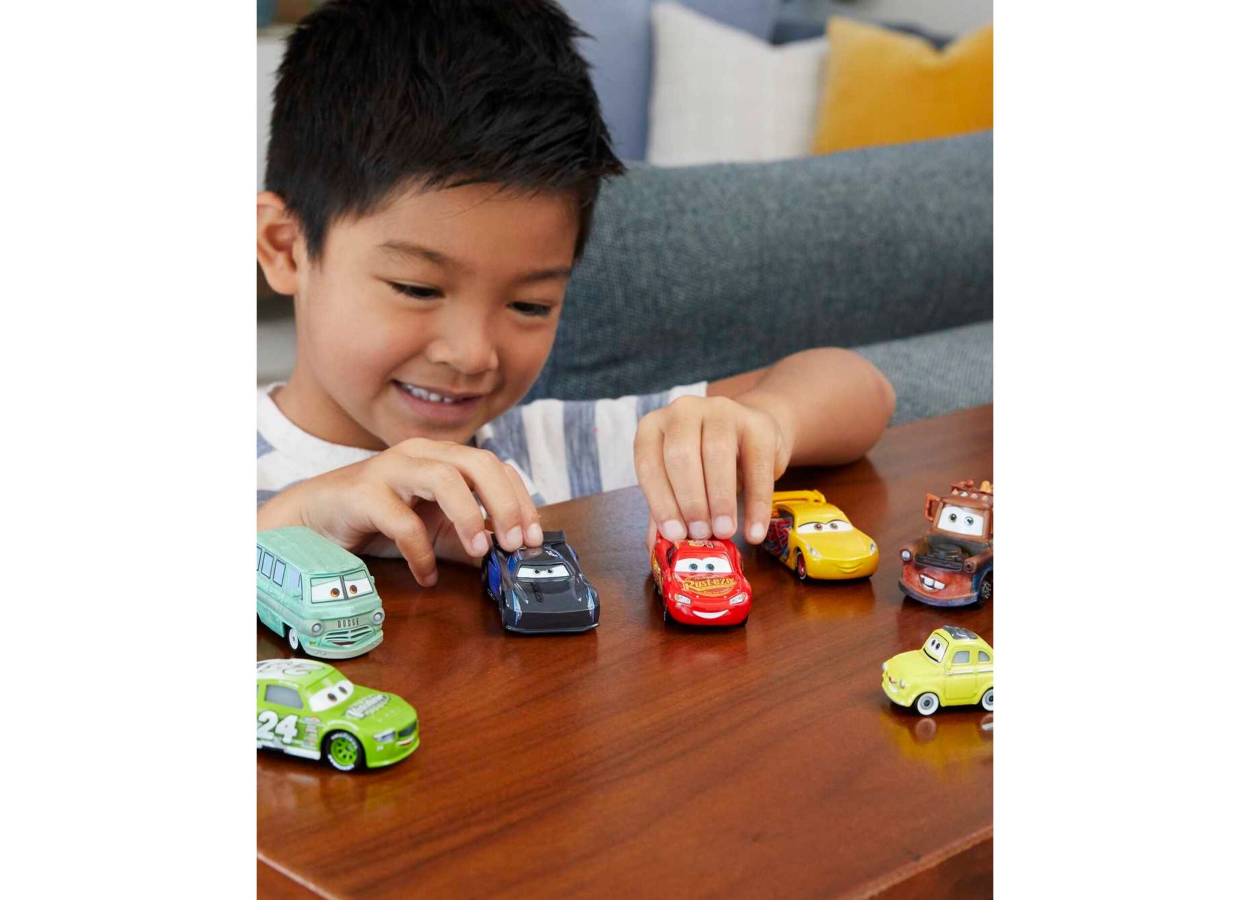 Disney Pixar Cars Mini Racers Die-Cast Vehicle 10-Pack - Image 3