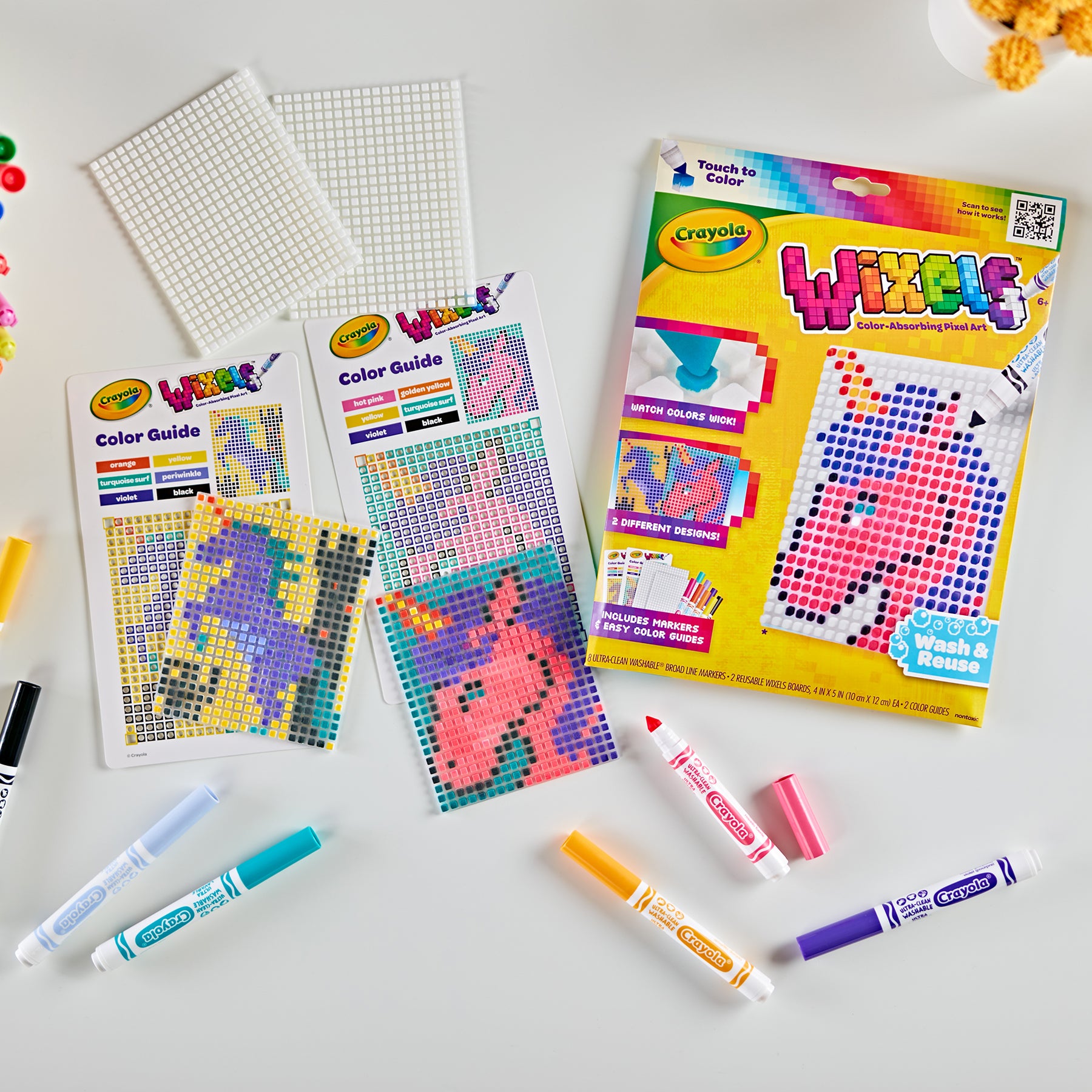 Crayola Wixels Unicorn Pixel Art Kit with Markers - Image 3
